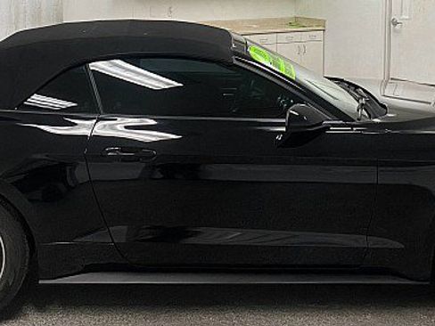Used 2019 Ford Mustang Convertible w/ Equipment Group 101A image 4