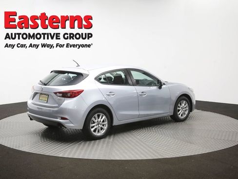 Used 2017 MAZDA MAZDA3 Sport FWD image 41