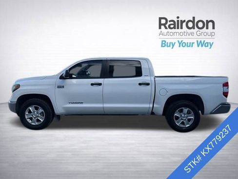 Used 2019 Toyota Tundra SR5 w/ SR5 Upgrade Package AWD/4WD image 4