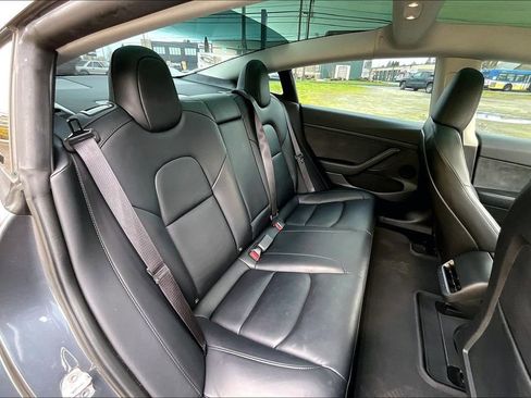 Used 2023 Tesla Model 3 Performance image 20