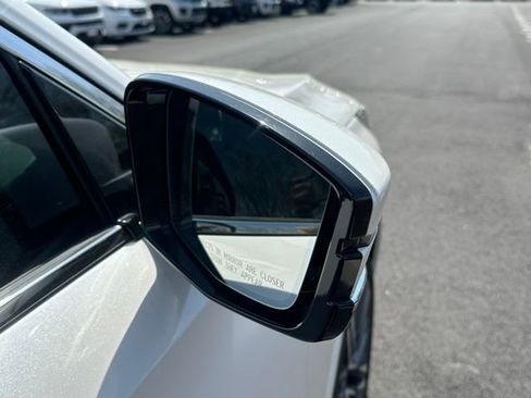 Used 2025 Acura MDX w/ Advance Package image 12