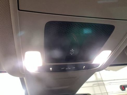 Used 2024 Honda CR-V EX-L image 16