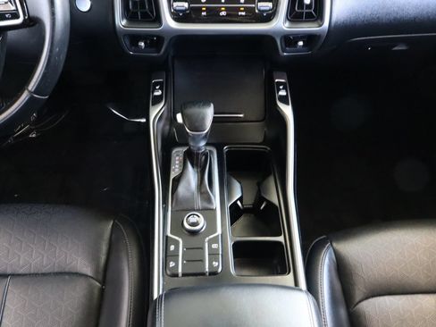 Used 2021 Kia Sorento S w/ Panoramic Sunroof Package FWD image 32