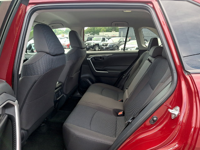 Certified 2024 Toyota RAV4 LE AWD/4WD image 6
