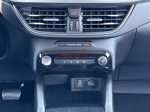 Used 2025 Ford Escape SE FWD image 5