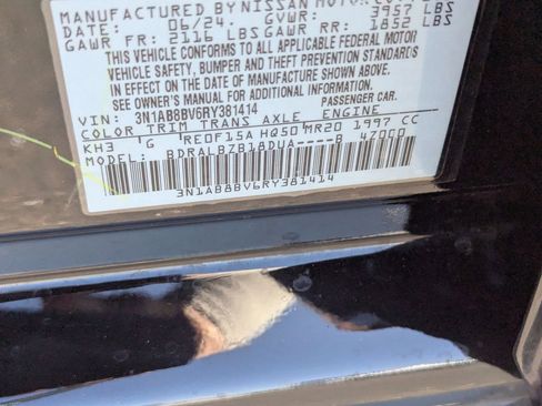 Used 2024 Nissan Sentra S FWD image 32