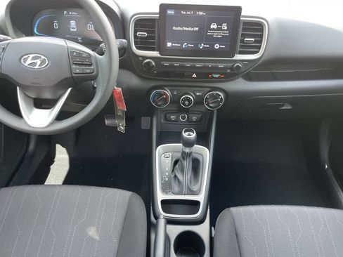 New 2026 Hyundai Venue SE FWD image 17
