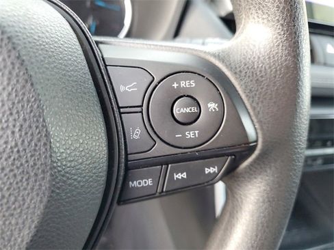 Used 2024 Toyota RAV4 XLE image 23