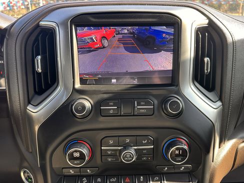 Used 2019 Chevrolet Silverado 1500 LT Trail Boss image 16