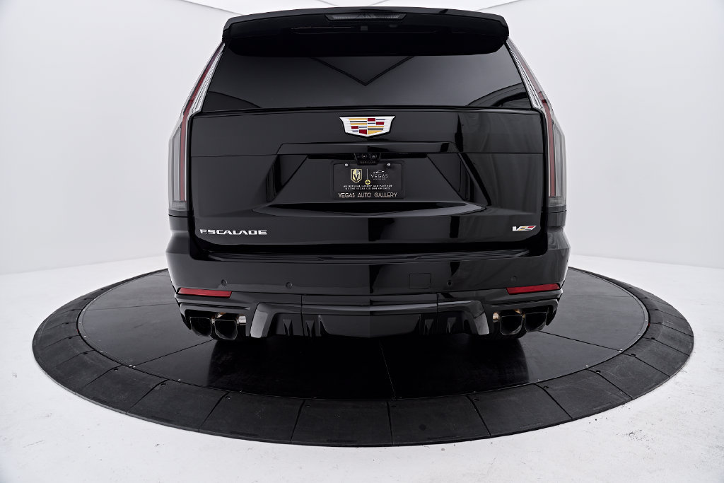 Used 2026 Cadillac Escalade V AWD/4WD image 8