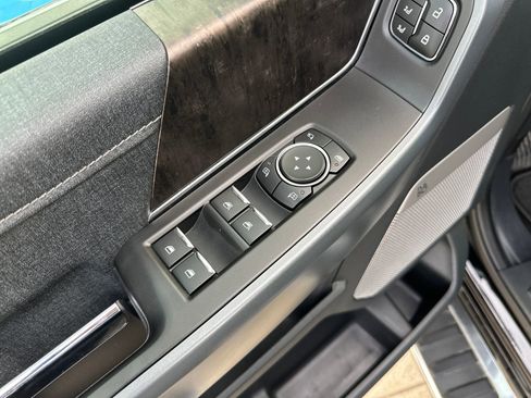 Used 2021 Ford F150 Lariat w/ Equipment Group 502A High image 12