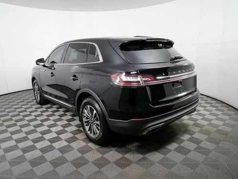 Used 2021 Lincoln Nautilus Reserve image 3