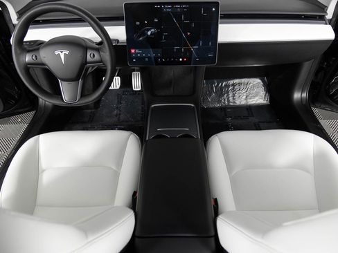 Used 2021 Tesla Model 3 Performance image 36