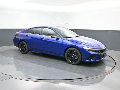 New 2026 Hyundai Elantra SEL Sport image 7