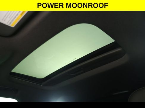 New 2026 Chevrolet Trax RS w/ Sunroof Package FWD image 3