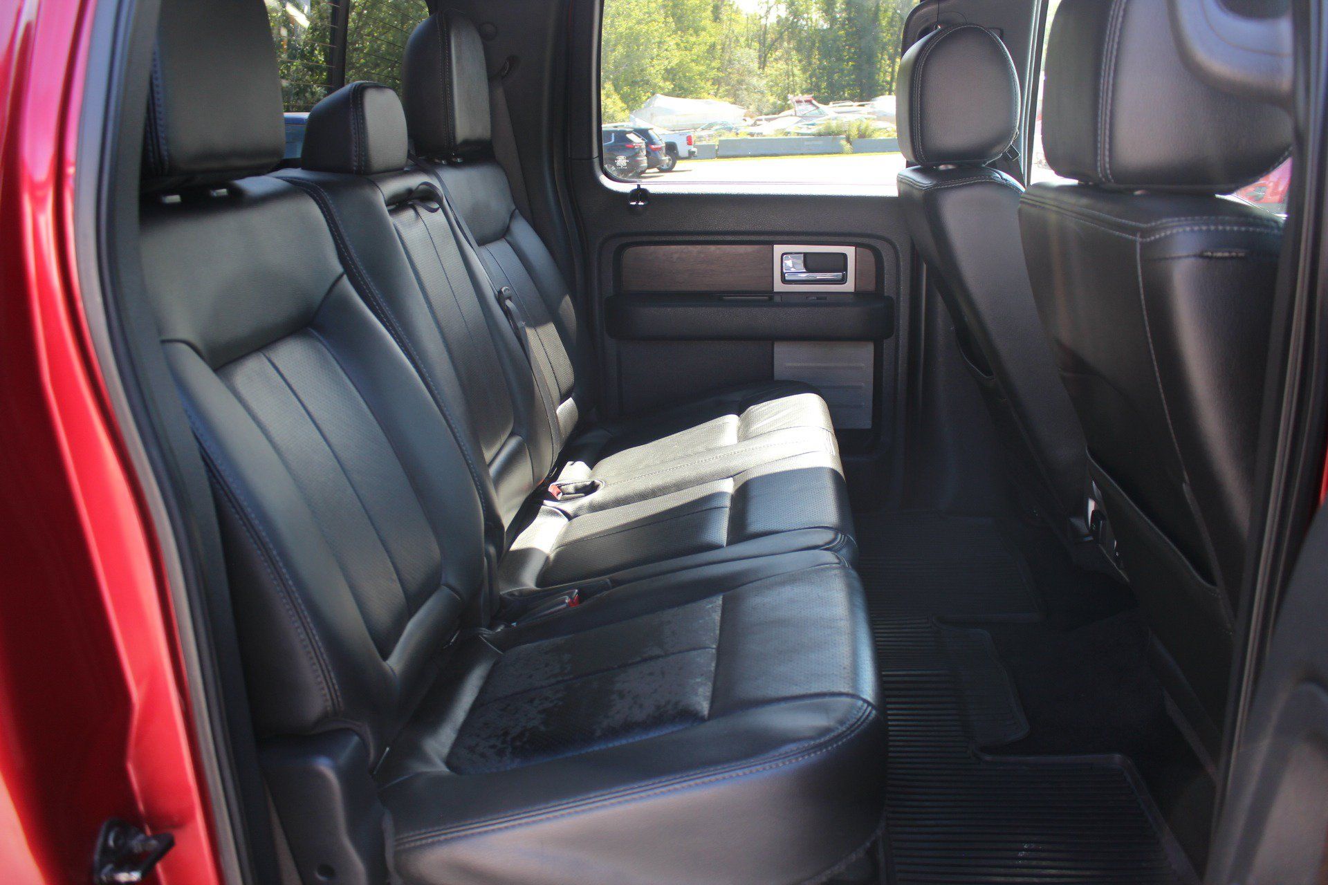 Used 2014 Ford F150 Lariat w/ Equipment Group 502A Luxury AWD/4WD image 38