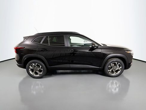 New 2026 Chevrolet Trax LT w/ Driver Confidence Package image 8