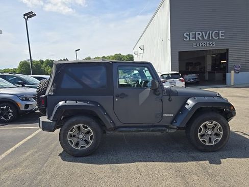 Used 2014 Jeep Wrangler Sport w/ Connectivity Group AWD/4WD image 9