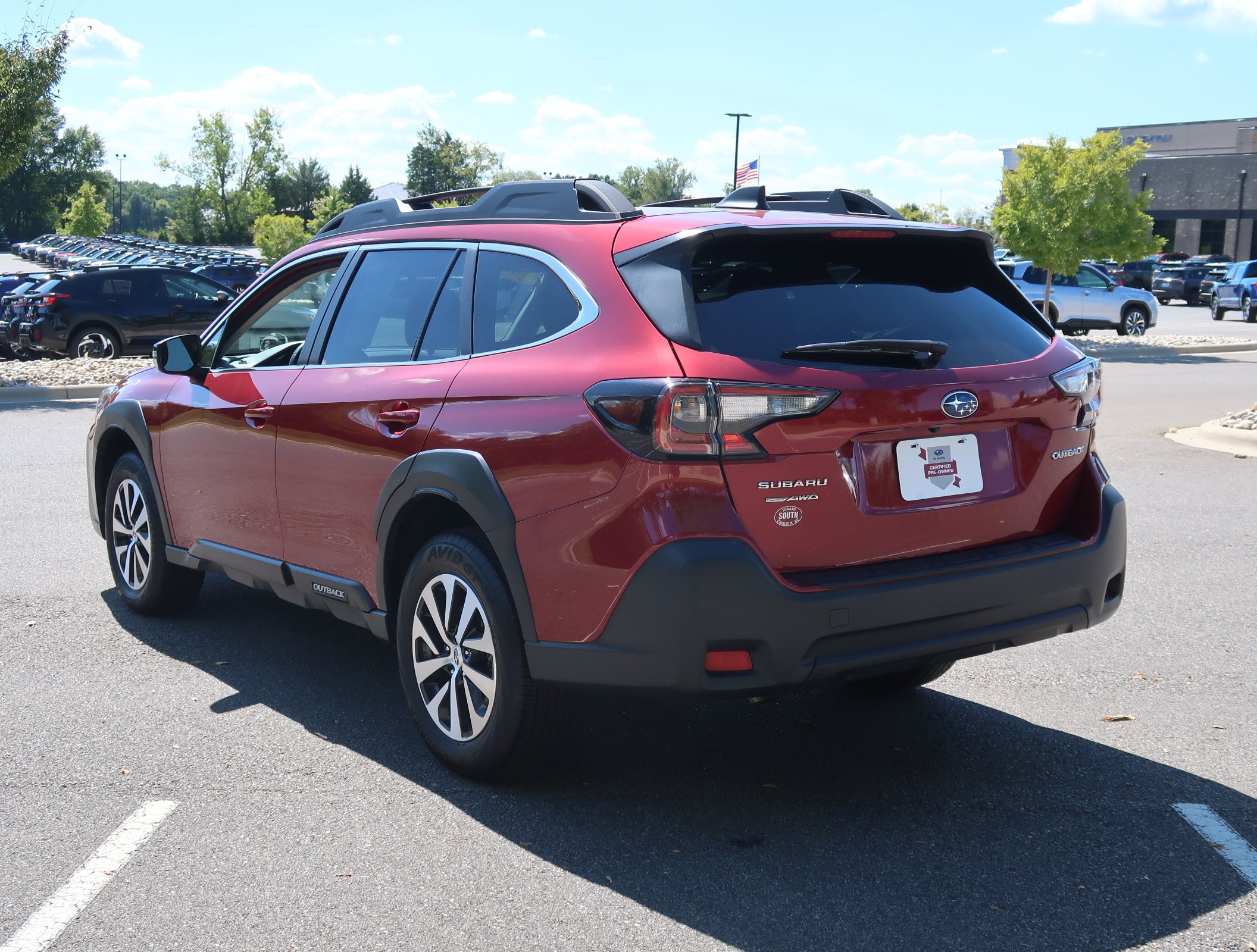 Certified 2025 Subaru Outback Premium AWD/4WD image 6