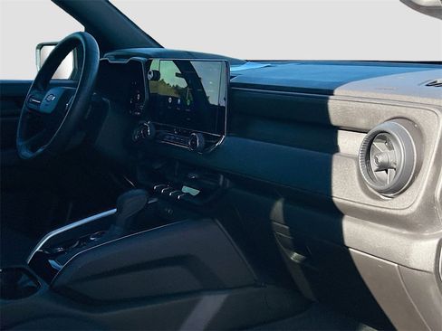 Used 2024 Chevrolet Colorado W/T w/ Safety Package image 27