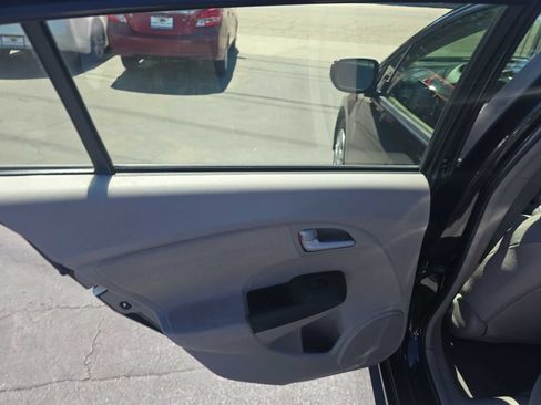 Used 2014 Honda Insight LX image 11