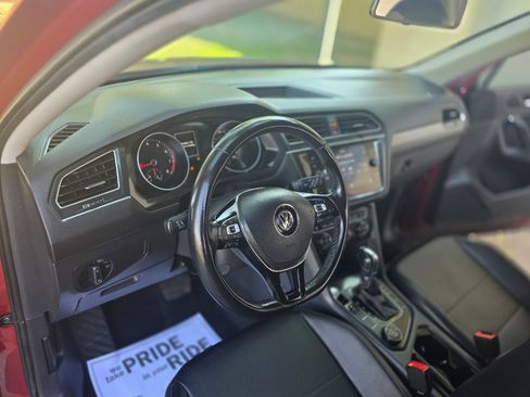 Used 2019 Volkswagen Tiguan SE w/ Panoramic Sunroof Package AWD/4WD image 20