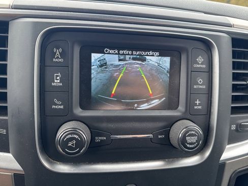 Used 2019 RAM 1500 Classic SLT image 6