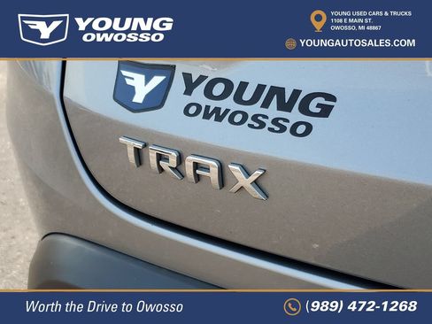 Used 2025 Chevrolet Trax ACTIV w/ Sunroof Package FWD image 33