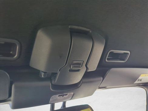 Used 2018 FIAT 124 Spider Abarth w/ Convenience Group image 17