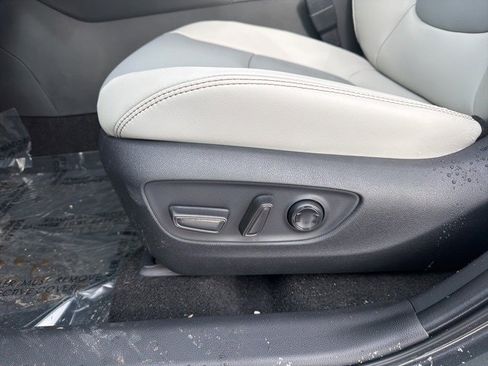 New 2025 Toyota RAV4 XLE Premium image 25