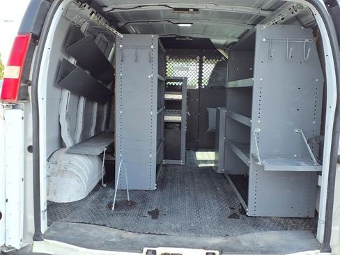 Used 2015 Chevrolet Express 2500 RWD image 14