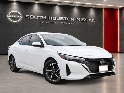 Used 2025 Nissan Sentra SV w/ All-Weather Package FWD image 1