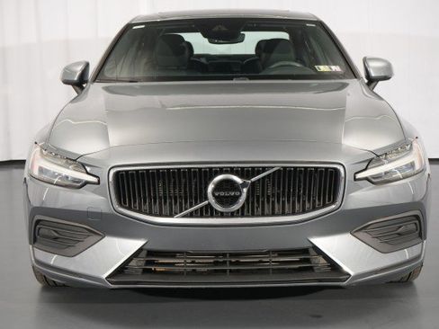 Used 2019 Volvo S60 T6 Momentum AWD/4WD image 5