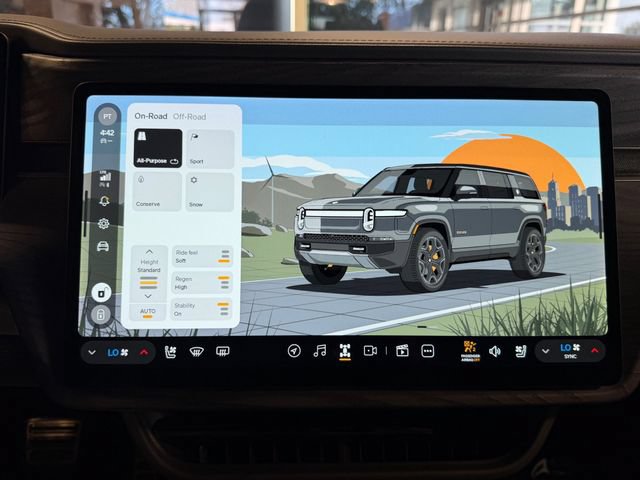 Used 2023 Rivian R1S Adventure Quad AWD/4WD image 32