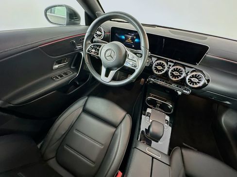 Used 2020 Mercedes-Benz CLA 250 4MATIC image 9