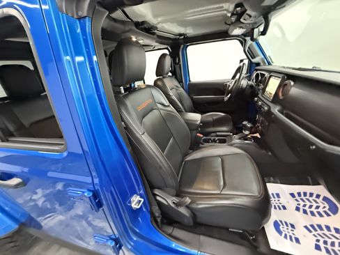 Used 2023 Jeep Gladiator Mojave w/ Dual Top Group image 21