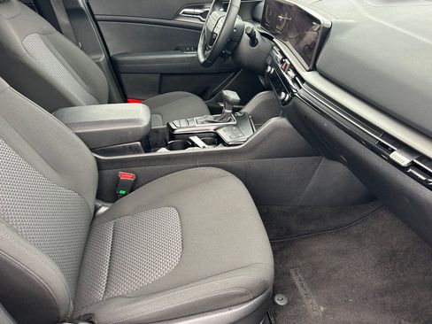 Certified 2026 Kia Sportage LX w/ LX Convenience Package image 16