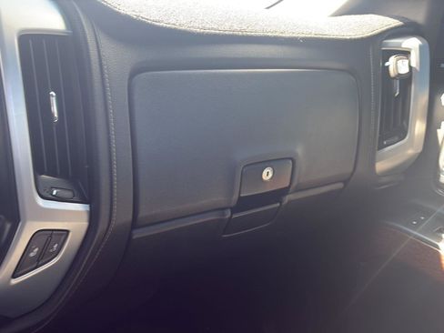 Used 2015 GMC Sierra 1500 SLE w/ SLE Value Package image 16