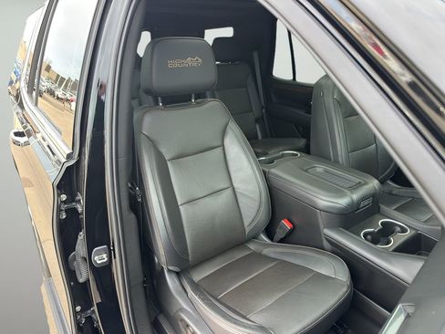 Used 2021 Chevrolet Tahoe High Country w/ Premium Package image 31