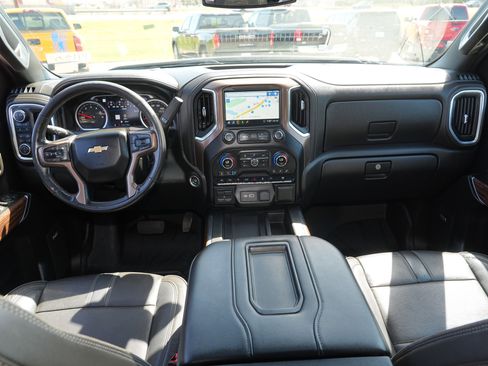 Used 2020 Chevrolet Silverado 1500 High Country AWD/4WD image 27