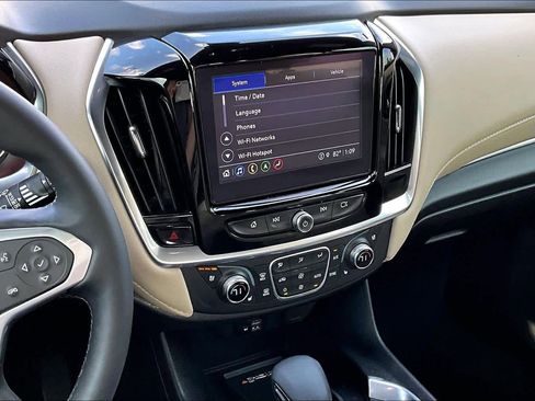 Certified 2023 Chevrolet Traverse Premier image 6