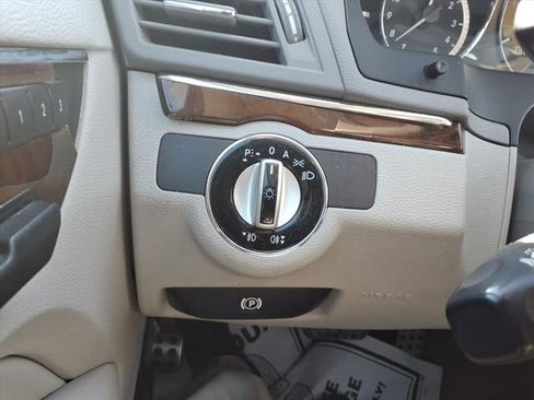 Used 2010 Mercedes-Benz E 350 Coupe image 13