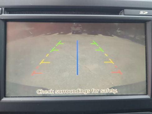 Used 2016 Nissan Titan SL RWD image 19