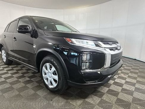 Used 2025 Mitsubishi Outlander Sport AWD image 2