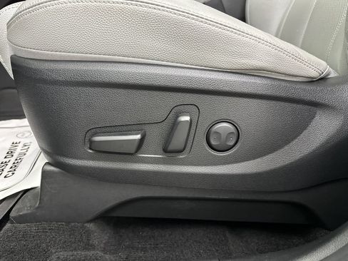 Used 2022 Hyundai Palisade SEL w/ Premium Package FWD image 10
