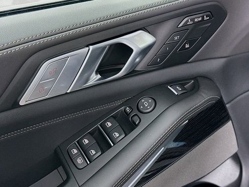 New 2026 BMW X7 xDrive40i w/ M Sport Package image 23