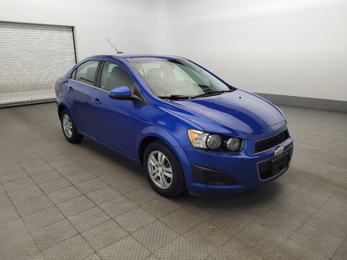 Used 2016 Chevrolet Sonic LT image 13