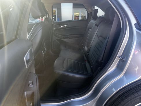 Used 2024 Ford Edge SEL w/ Convenience Package image 10