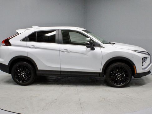 New 2026 Mitsubishi Eclipse Cross LE image 9