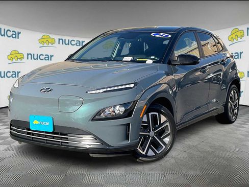 Used 2023 Hyundai Kona SE image 3